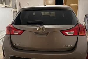 Toyota Auris 1.4  D-4D- 2013