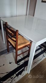 tavolo allungabile con 4  sedie 