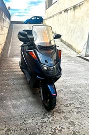 Yamaha majesty 250