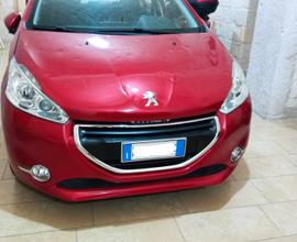 Peugeot 208 1.4 HDi 68 CV 5 porte Allure