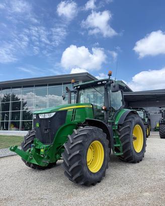 John Deere 7260R