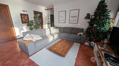 Divano Ikea modello Kivik 5 posti