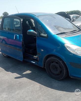 Peugeot 1007 2008 Demolita - Per Ricambi