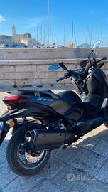Yamaha xmax 300