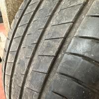 Gomme michelin 255/45 r20