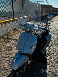 Vespa 300 genova