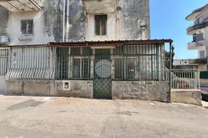 2 LOCALI A MUGNANO DI NAPOLI