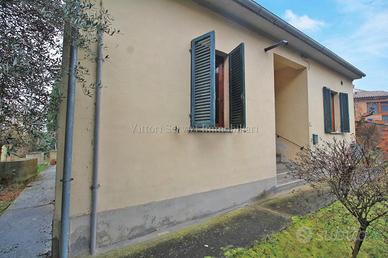 Guazzino (SI), casa singola con terreno