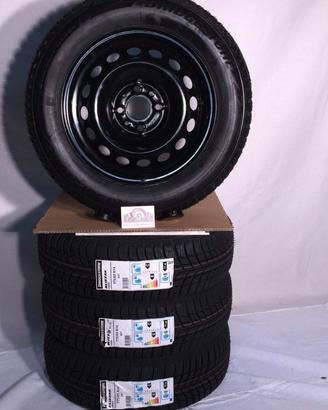 cerchi con gomme termiche Ford fiesta