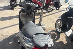 Sym Symphony 200 St ie