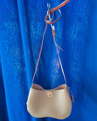 BORSA A TRACOLLA