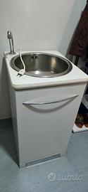 lavandino con serbatoio a pedale