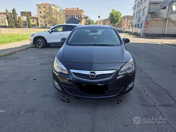 Opel Astra 1.7 CDTI 125CV Sports Tourer Cosmo