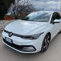 Volkswagen Golf 8 2.0 TDI DSG SCR CON GANCIO TRAIN