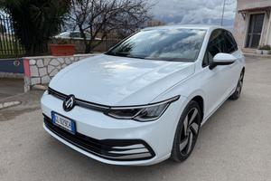 Volkswagen Golf 8 2.0 TDI DSG SCR CON GANCIO TRAIN