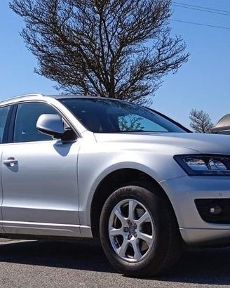 AUDI Q5 _PERFETTAMENTE FUNZIONANTE_ Cam AUTOMATICO