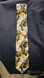 Cravatta versace
