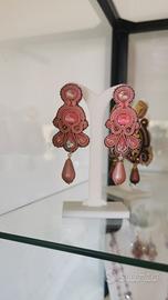 orecchini rosa