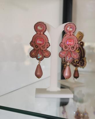 orecchini rosa