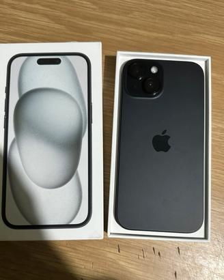 IPHONE 15 nero 128gb + caricatore e cover