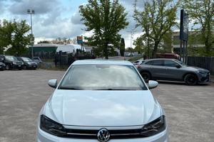 Volkswagen Polo 6 serie Bianca 2020