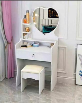 Toeletta trucco con sgabello