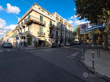 Via S. Cecilia/C. Battisti, Ampio Trivani