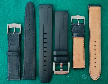 Cinturini e bracciale per differenti orologi.