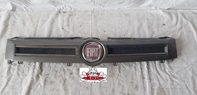 FIAT PANDA 169 MASCHERINA PARAURTI ANTERIORE LOGO