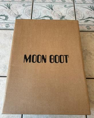 Moon boot