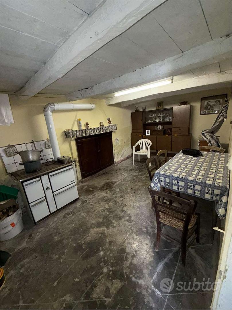 FANANO RUSTICO IN SASSO CON TERRENO, EX FIENILE E - Vista 4