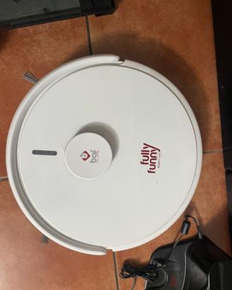 Robot aspirapolvere lava pavimenti