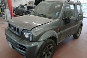 Suzuki Jimny 1.3i 16V 4x4 incidentata