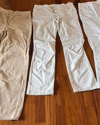 Pantaloni stile jeans bianchi o chiari