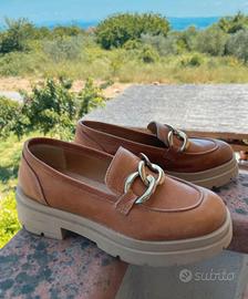 Mocassini di vera pelle