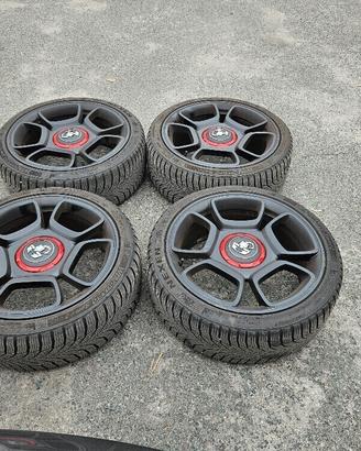 Cerchi Abarth 595 '2019 Gomme Invernali Nexen 205 