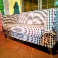 Divano Minotti due posti tessuto a scacchi