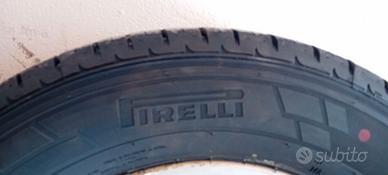 Gomme Pirelli Carrier 215 65 R16 C