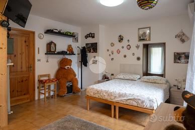 CASA SEMINDIPENDENTE A NAGO-TORBOLE