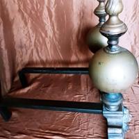 Coppia Alari per Camino decorati Ottone e Ferro
