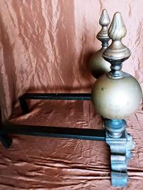 Coppia Alari per Camino decorati Ottone e Ferro