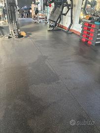 Rotolo di gomma per palestra