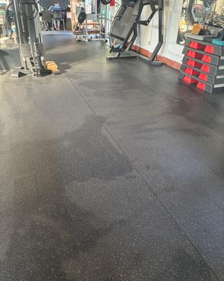 Rotolo di gomma per palestra