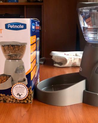 Distributore per cani e gatti