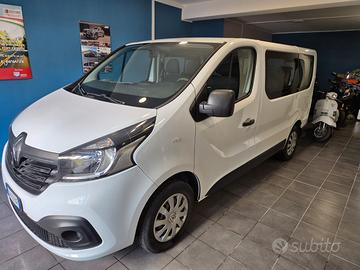 Renault trafic passenger 1.6 dci 9 posti iva espos