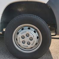 Gomme per camper Van 215/70 r15c 