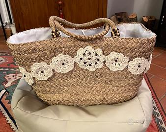 Borsa in paglia intrecciata