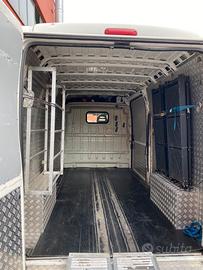 Furgone Ducato (allestimento interno)