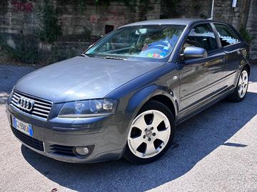 Audi A3 1.6 Attraction pelle