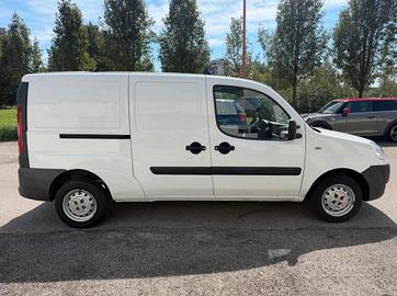 Fiat Doblo’  maxi IVA Esposta